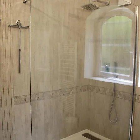 Apartament Au Bord De L'alzon